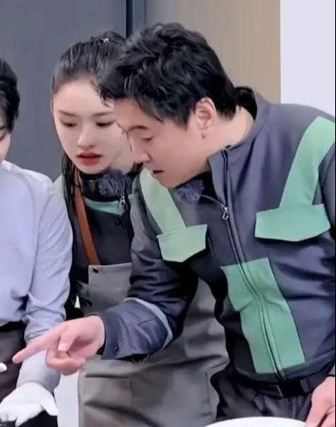 友选择相信玄学更多博主曝出炸裂细节开元棋牌试玩沈腾辟谣出轨林允但网(图4)