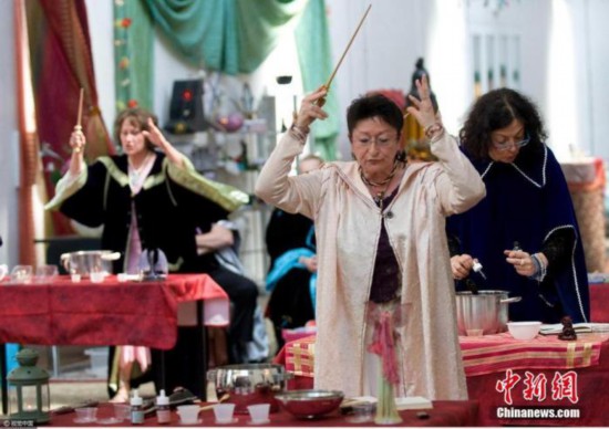 帮找对象还是骗金钱流量?开元棋牌app塔罗牌算命(图4) 帮找对象还是骗金钱流量?开元棋牌app塔罗牌算命(图4)